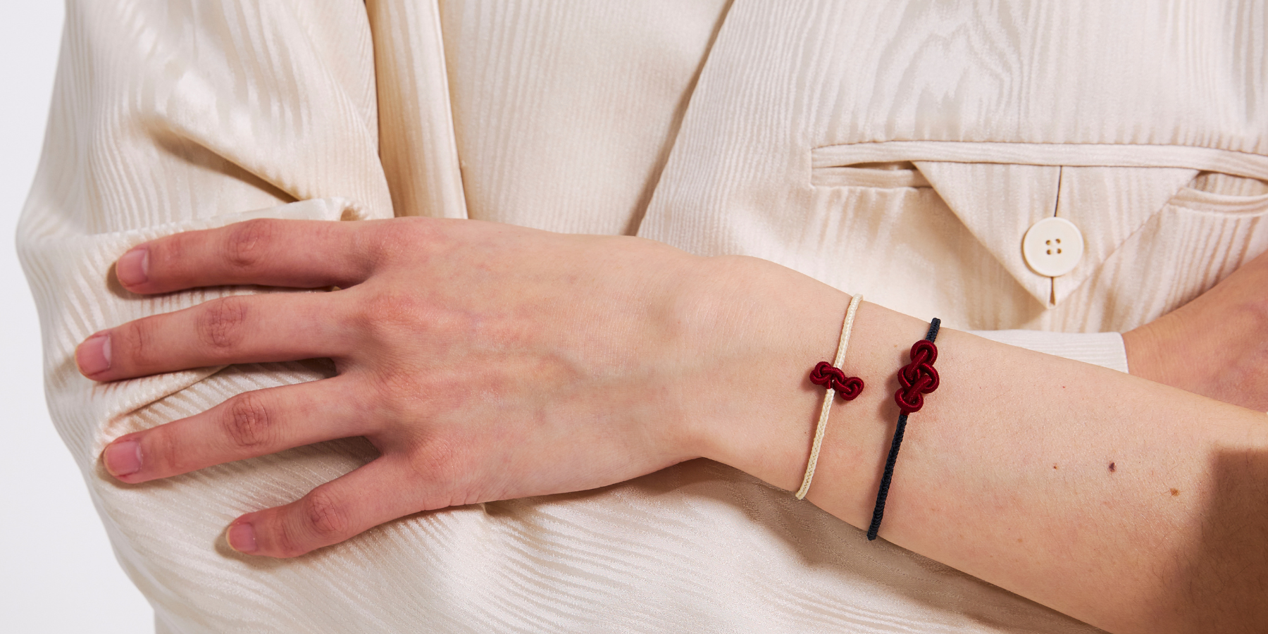 bracelets of different colors